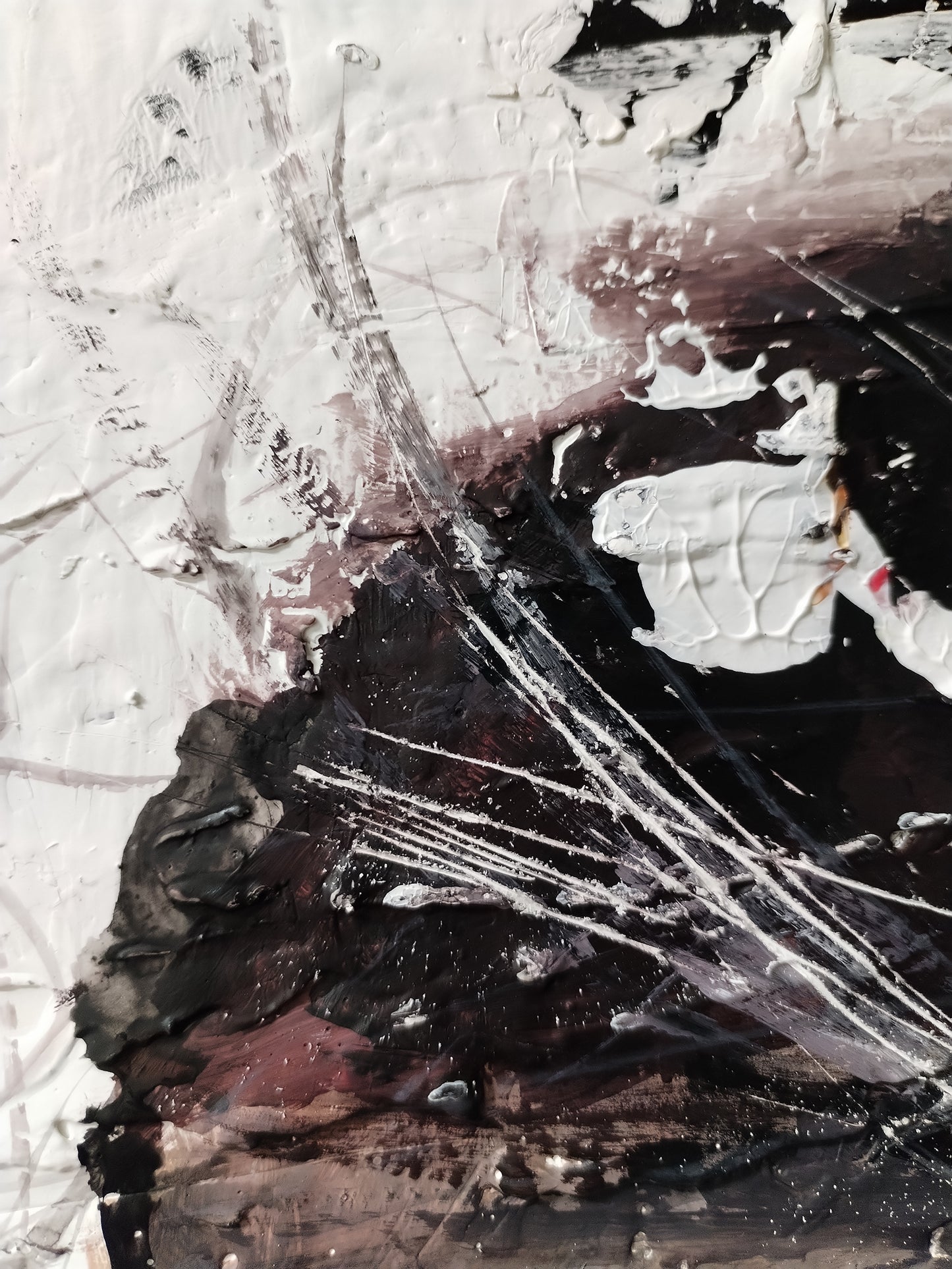 ACCAREZZATA DAL VENTO