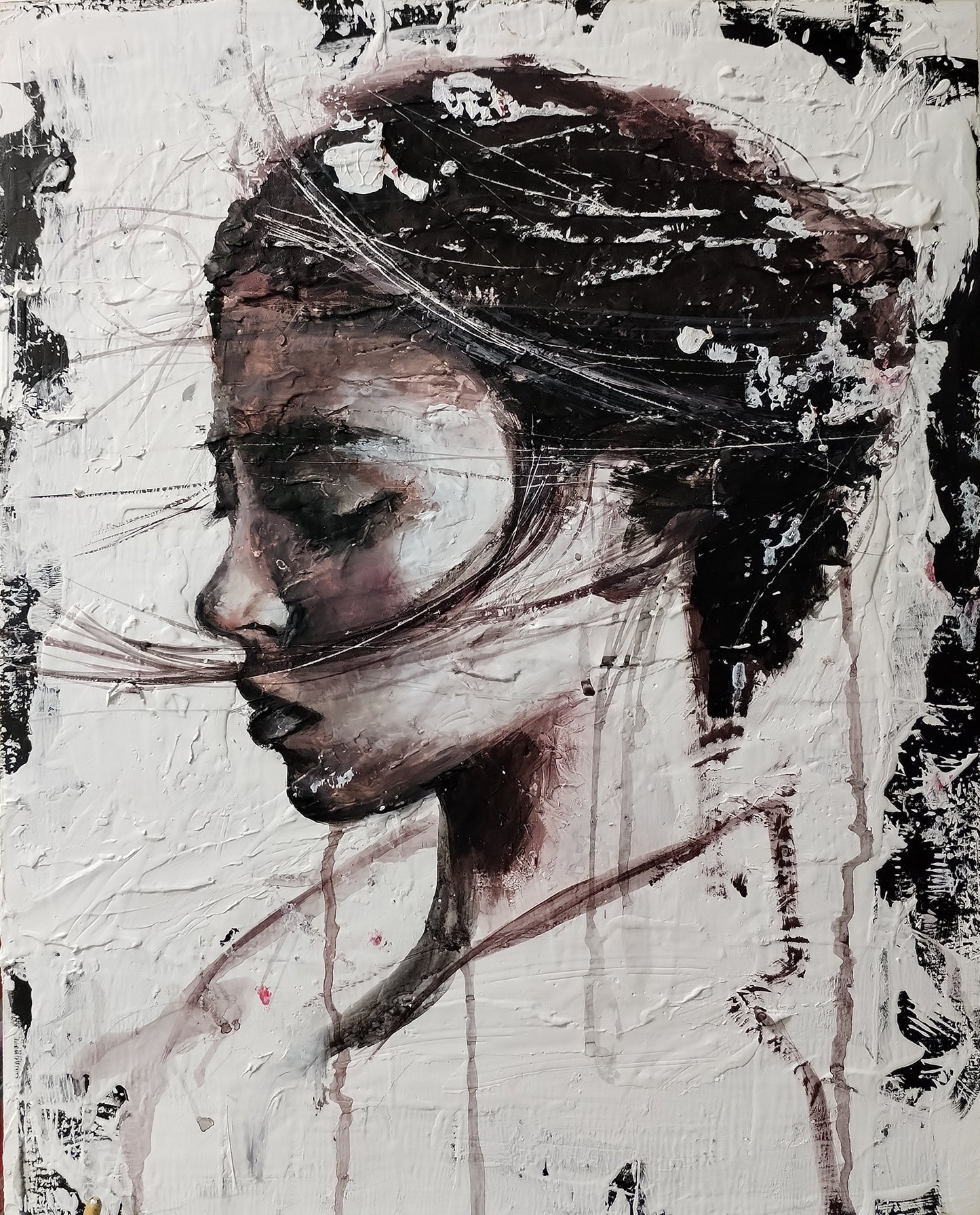 ACCAREZZATA DAL VENTO