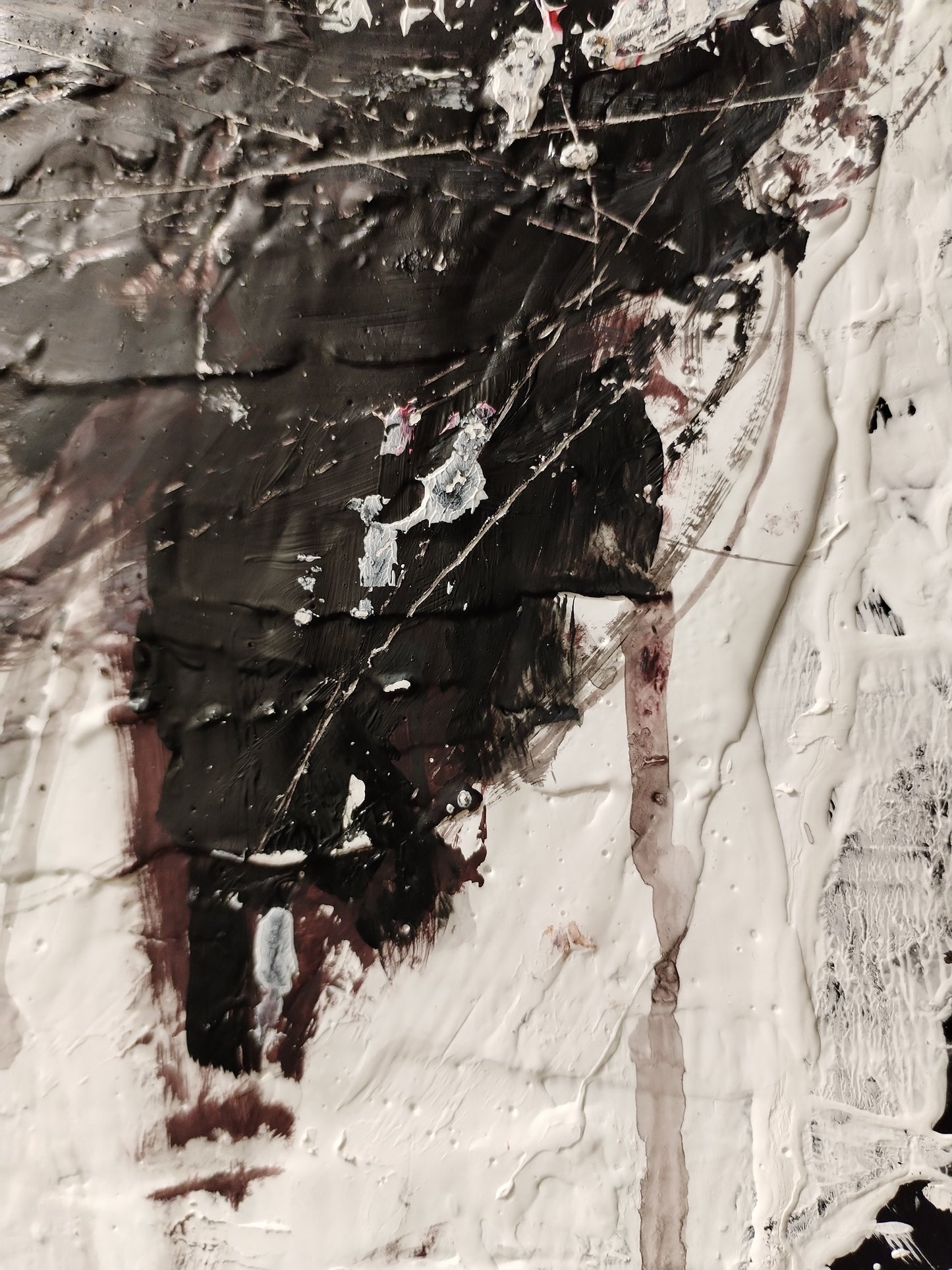 ACCAREZZATA DAL VENTO