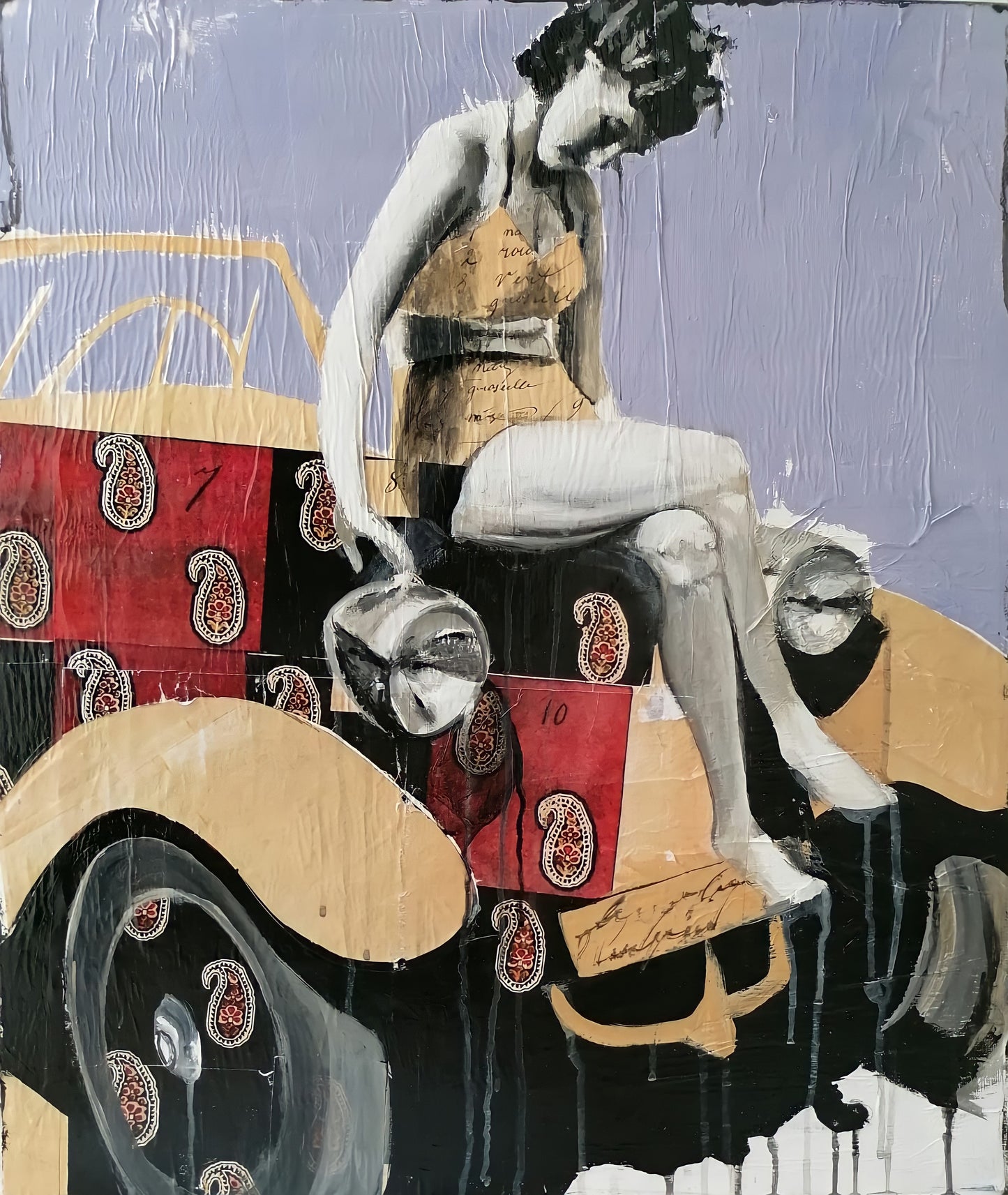 DONNA SULLA MACCHINA VINTAGE